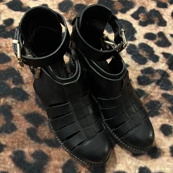 Chiara Ferragni Cut Out Combat Ankle Boots 6.5 - Picture 2 of 5